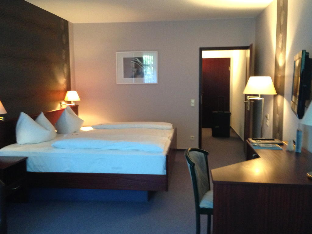 Hotel Anders Arnstadt Zimmer foto